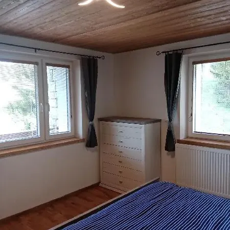 Apartament Alliss *