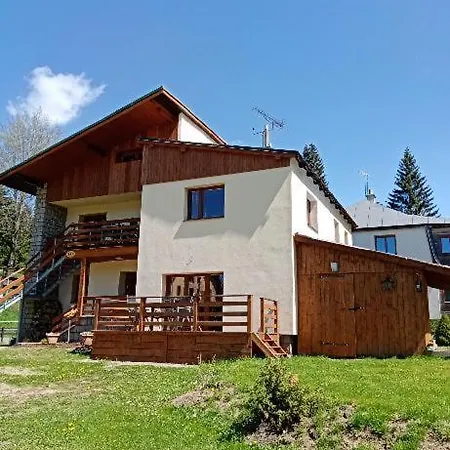 Alliss Apartmán *